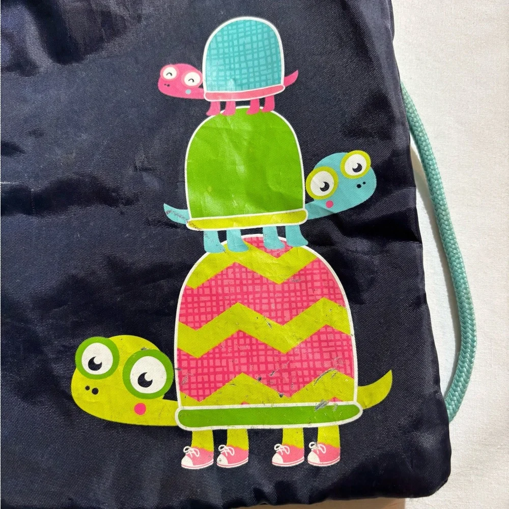 Thirty One Navy Drawstring Backpack with Colorful Turtle Stack - Picture 4 of 4